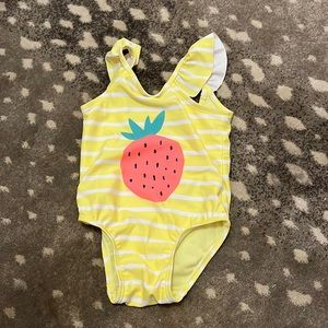 Gap baby Girls bathing suit size 6-12 months